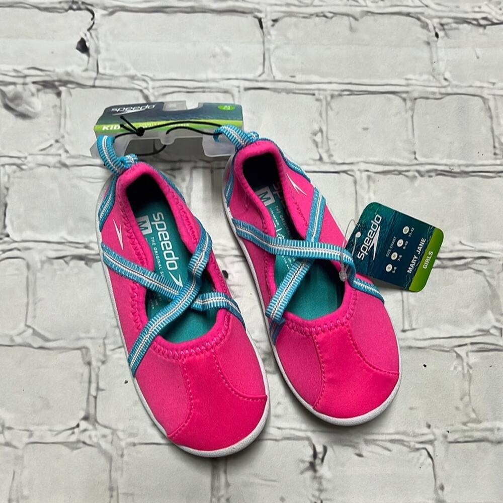 NWT Speedo Water Shoes M
